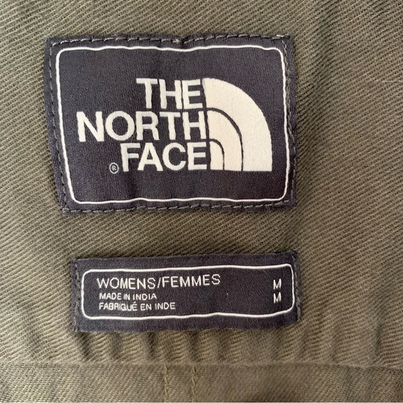 The North Face Woman’s 100% Cotton Olive Green Vest Size Medium - Picture 8 of 16